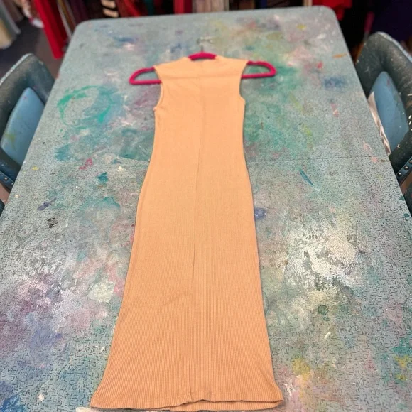 Nude Ribbed Bodycon - Picture 4 of 4